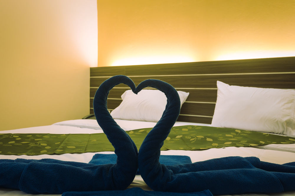 The Shades Bed And Breakfast Boutique Hotel Patong Esterno foto