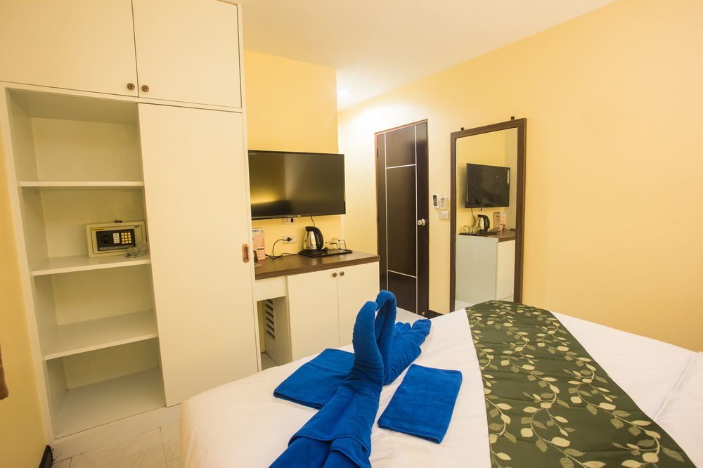 The Shades Bed And Breakfast Boutique Hotel Patong Esterno foto