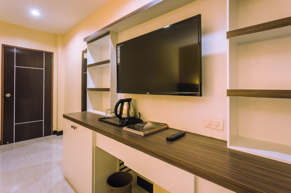 The Shades Bed And Breakfast Boutique Hotel Patong Esterno foto